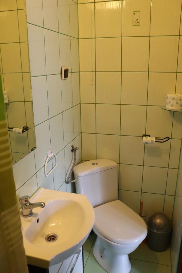 Hotel Wynajem Pokoi Kroscienko Halina Stolowska Exteriér fotografie
