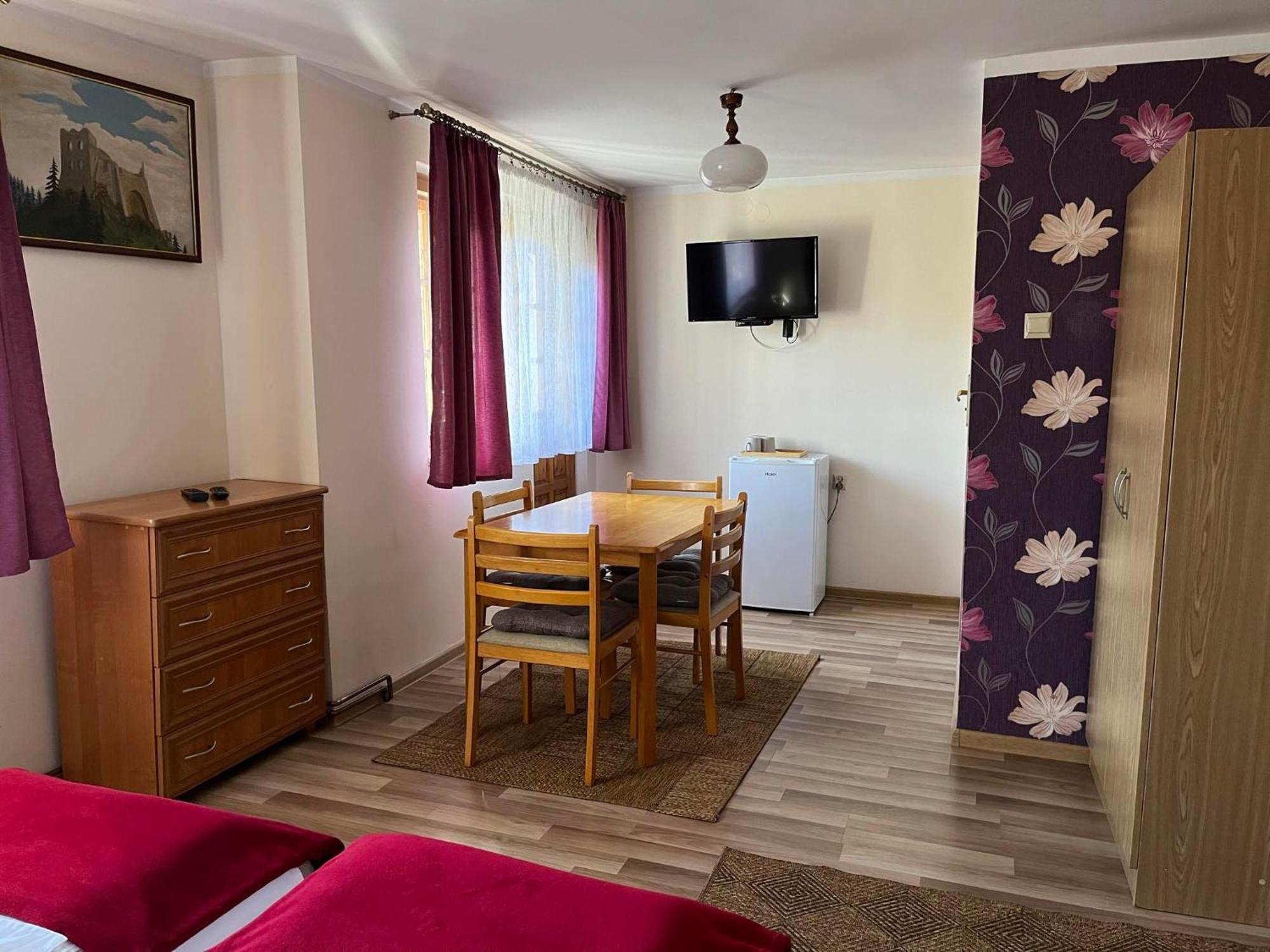 Hotel Wynajem Pokoi Kroscienko Halina Stolowska Exteriér fotografie