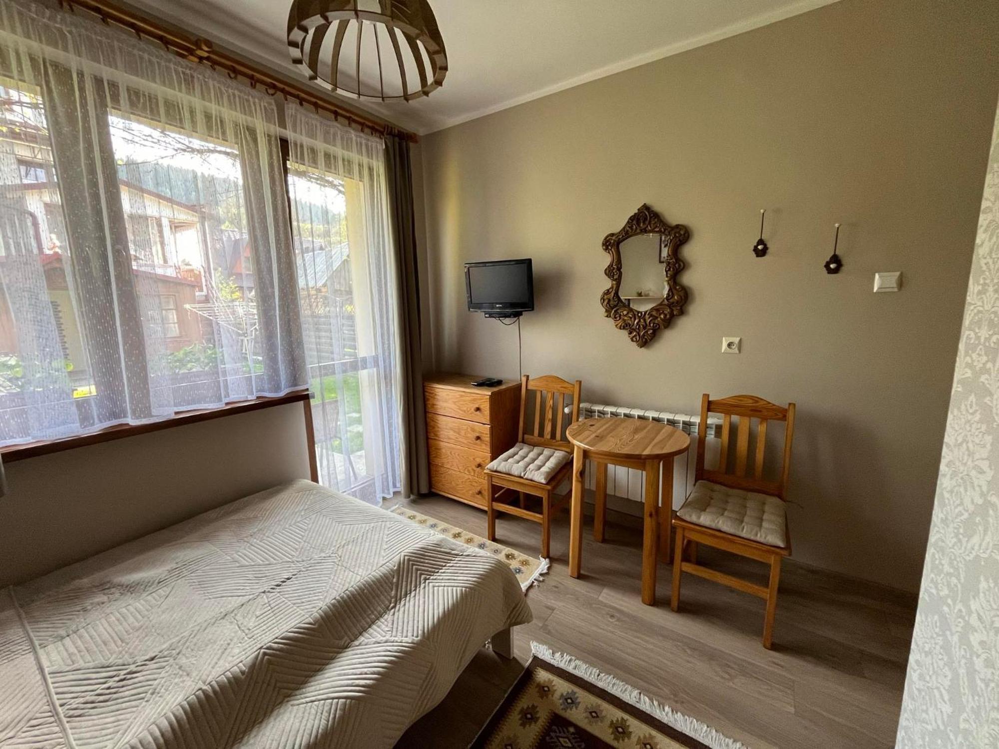 Hotel Wynajem Pokoi Kroscienko Halina Stolowska Exteriér fotografie